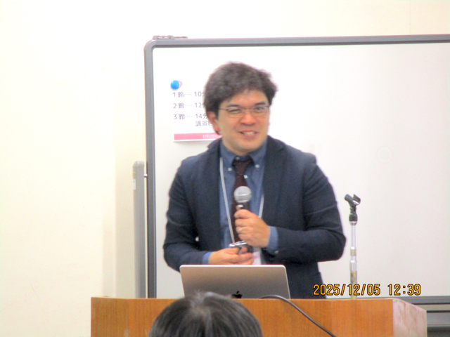 特別講演では材料エネルギー学部の尾原先生にご講演いただきました。